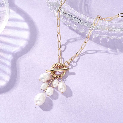 Кулон-кисточка из натуральных жемчужных бусин в виде рисовых зерен или ожерелье с латунными цепочками в виде скрепок., белые