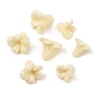 Perles sculptées en corail synthétique teint, fleur