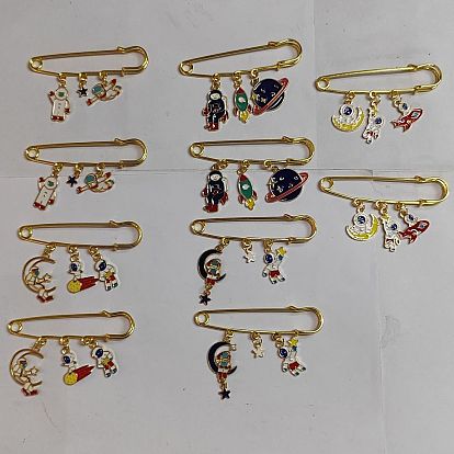 10 piezas 5 estilo astronauta y estrella y luna aleación esmalte encantos pin de seguridad broches, Pines de solapa dorados de acero inoxidable para extensores de pantalones de cintura