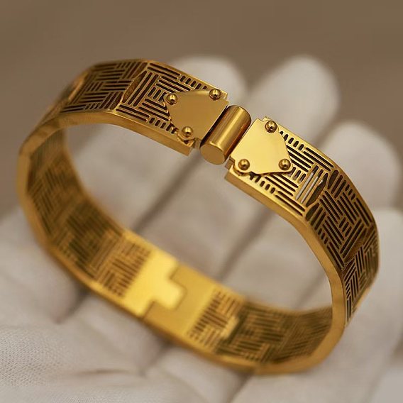 304 Stainless Steel Hollow Geometric Hinged Cuff Bangles for Women