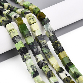 Природные серпантину нитей бисера, кубические