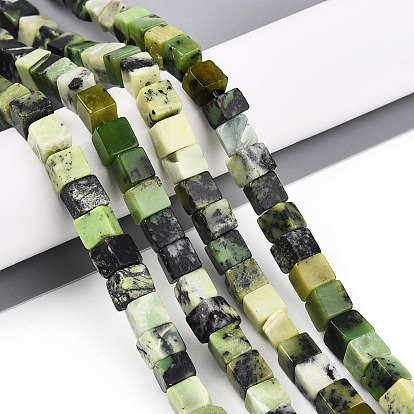 Природные серпантину нитей бисера, кубические