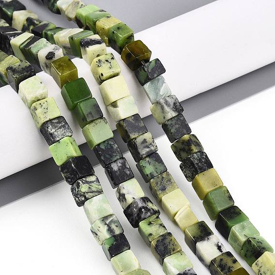 Природные серпантину нитей бисера, кубические