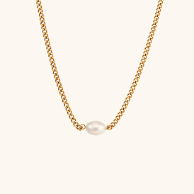 Collar con colgante de perlas de agua dulce elegante y minimalista para mujer.
