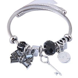 Chic Multi-Element Butterfly Keychain and Bracelet Set for Fashionable Women