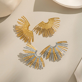 Серьги-гвоздики из нержавеющей стали в форме цветка, слева и справа