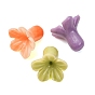 Cuentas talladas de coral sintético teñido, flor de dos tonos