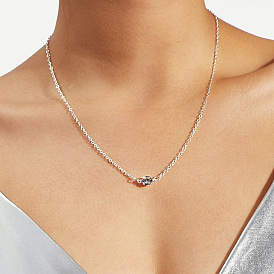 Vintage-inspired Diamond-studded Necklace for a Chic and Simple Look