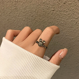 Sweet and Simple Mouse Head Ring - Unique Design for Girlfriend or Best Friend.