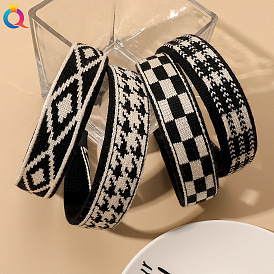 Chic Knitted Headband for Women, Black and White Checkered Hair Accessory for Stylish Outings