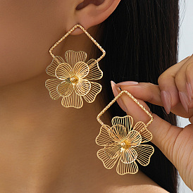 Filigree Alloy Stud Earrings, Flower, Golden
