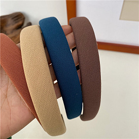 Minimalist Solid Color Fabric Hairband for Daily Face Washing and Hair Styling.