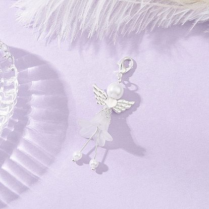 Подвеска в виде ангела из матового акрила и стеклянного жемчуга, с крыльями в виде сердца из сплава и застежками-клешнями лобстера, серебряный цвет гальваническим