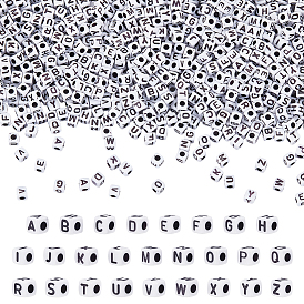 1300pcs 26 styles perles acryliques opaques blanches, trou horizontal, cube avec alphabet noir