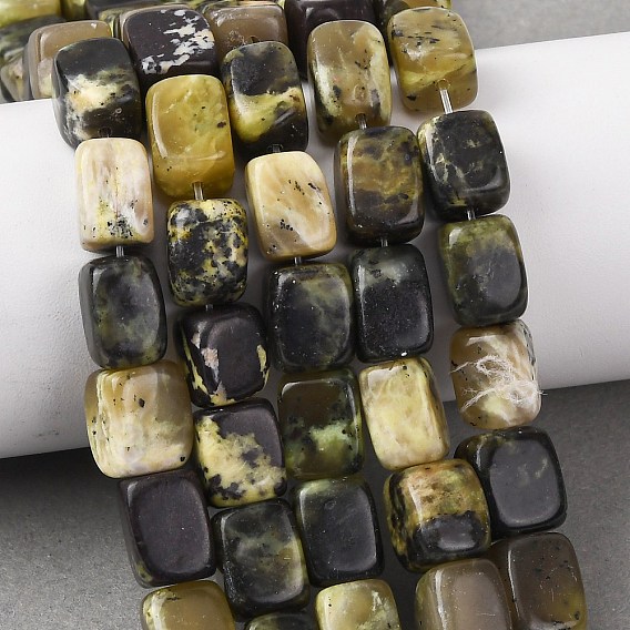 Бусы из натуральной желтой бирюзы (яшмы), кубоид