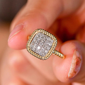 Кольца для женщин с микропаве из латуни и кубическими цирконами, квадратный