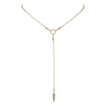 Cadena de latón lariat collares, con cuentas de plástico, collares con colgante de plumas