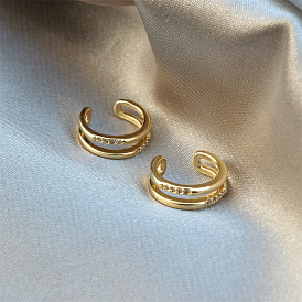 Double-layered minimalist zircon inlaid earrings.