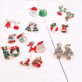 Christmas Deer Stud Earrings with Tree and Snowman - Festive Holiday Gift Set for Women