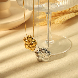 304 Stainless Steel 5-Petal Flower Pendant Necklaces for Women