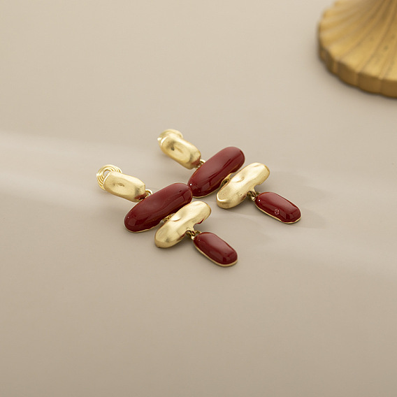 Овальные серьги-гвоздики из сплава с эмалью, золотые