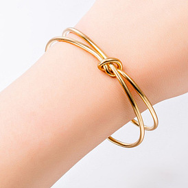 Trendy European and American Knot Bracelet - Stylish and Versatile Gold and Silver Bracelet