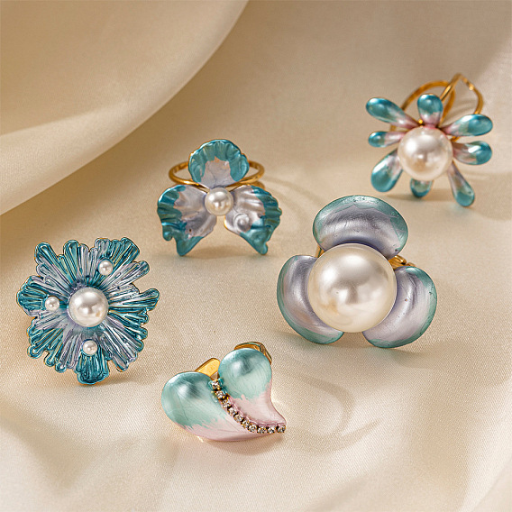 День святого Валентина 304 Открытые кольца-манжеты из нержавеющей стали с прозрачными кубическими цирконами и пластиковым жемчугом, золотые