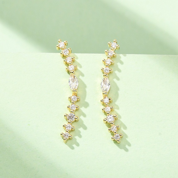 Latón micro pavimenta zirconia cúbica aretes, ojo del caballo y plano y redondo, real 18 k chapado en oro, sin plomo y cadmio, larga duración plateado, chapado en rack