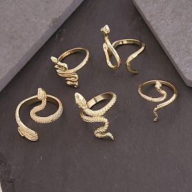 Geometric Metal Snake Ring: Gothic Fashion Statement Hand Jewelry R24