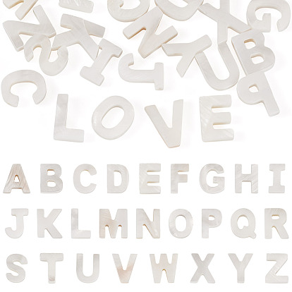 26шт. 26 стили подвесок в виде букв из натуральных пресноводных ракушек, для изготовления ювелирных изделий, кремово-белые