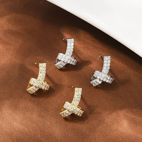 Серьги-гвоздики с латунным узлом и микропаве из прозрачных кубических цирконий, стойки покрытие, долговечный, без свинца и без кадмия