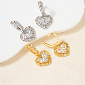 Элегантные полые серьги-кольца в форме сердца из латуни с прозрачным кубическим цирконием