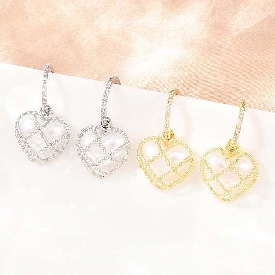 Серьги-гвоздики в форме сердца из латуни с микропаве и прозрачными кубическими циркониями ко Дню святого Валентина., с абс пластмассовой имитационной жемчужиной, без кадмия и без свинца, долговечный, стойки покрытие