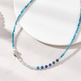 Ожерелье из натурального камня, ограненного в круглые формы, окрашенного малазийского нефрита и жемчуга, с крестом из прозрачного кубического циркония, украшенным микропаве., платина