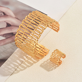 Ensemble élégant de bracelet manchette creux en alliage et de bague, Bijoux à manchette ouverte pour femmes