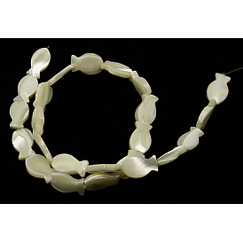 Natural White Shell Beads Strands, Mother of Pearl Shell Beads, Fish, 16~17x10x3mm, Hole: 1mm, about 24 pcs/strand, 16 inch/strand