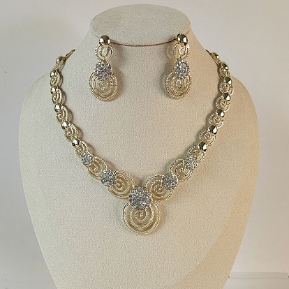 Комплекты из ожерелий и серег-гвоздиков из сплава Vortex с подвесками из кристаллов и страз