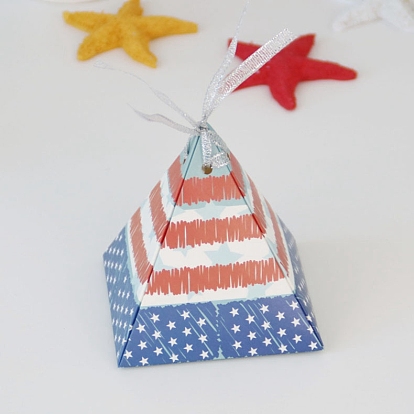 Independence Day Folding Paper Gift Box, Pyramid Food Packaging Box with Ribbon, Star Pattern