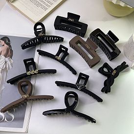 Pince à cheveux élégante en forme de requin noir mat avec lettres personnalisées - couvre-chef haut de gamme pour coiffures pour femmes