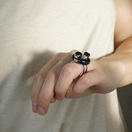 Сплав, окрашенный распылением, с манжетными кольцами из кубического циркония, утка, платина