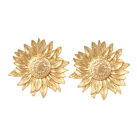 Retro Countryside Style Sunflower Earrings for Women, Exaggerated Alloy Gold-Plated Flower Studs