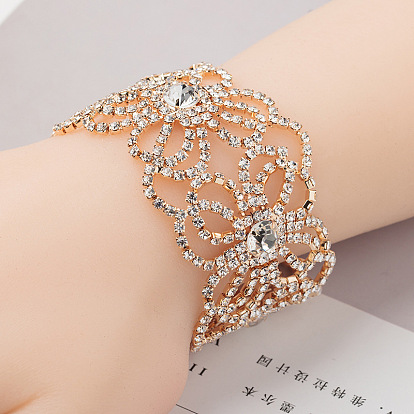 Vintage Crystal Bracelet for Women - Elegant and Chic Jewelry Accessory