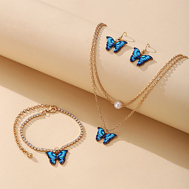 Retro Butterfly Pendant Necklace Set - 3 Pieces Jewelry Set for Women