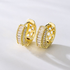Fashionable and Exquisite 18K Gold Plated Copper Earrings with Retro Zircon Ear Cuffs for Women