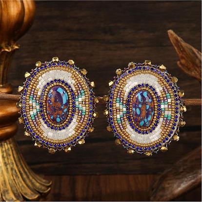 Богемные серьги-гвоздики ручной работы из стеклянного бисера овальной формы., платина