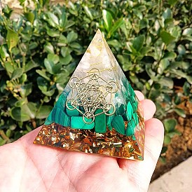 Crystal Stone Epoxy Pyramid Ornament Resin Crafts Home Office Vehicle Decoration Pyramid