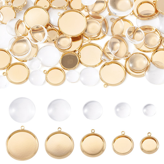 Наборы для изготовления кулонов своими руками, включая латунные оправы для подвесных кабошонов и прозрачные стеклянные кабошоны.