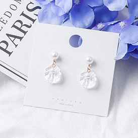 Chic Seashell Pearl Earrings with Ethereal White Petal Design for Women