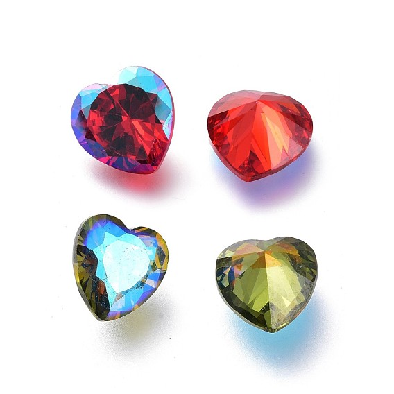 Кубического циркония указал назад кабошоны, граненое сердце