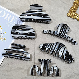 Minimalist PVC Hair Claw Clip Set in Black and White with Hollow Shark Design for Women's Hair Accessories